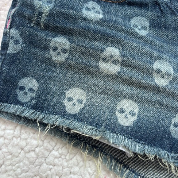 Pink Skull Print Denim Shorts - Picture 2 of 3